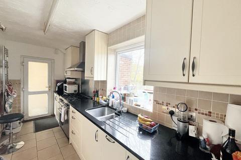 3 bedroom semi-detached house for sale, Summerleaze, Trowbridge BA14