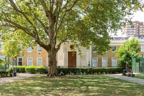 17 Hoffman Square, London, N1 6DH