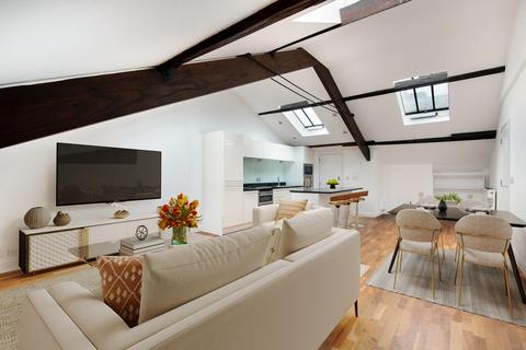 17 Hoffman Square, London, N1 6DH