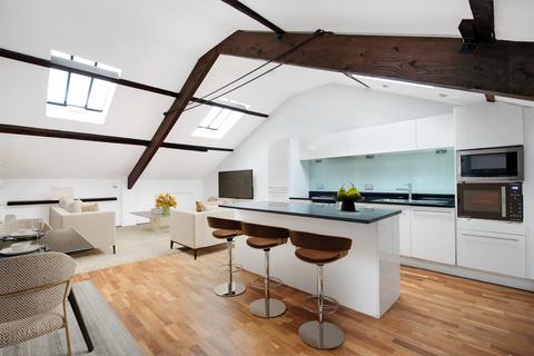 17 Hoffman Square, London, N1 6DH