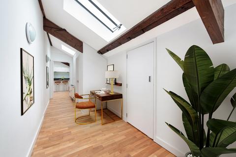 17 Hoffman Square, London, N1 6DH
