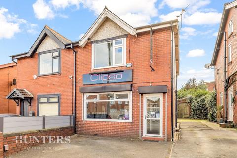 3 bedroom semi-detached house for sale, Honeywell Lane, Oldham
