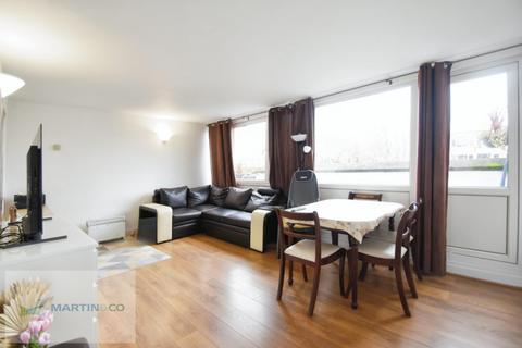 2 bedroom apartment to rent, Cambridge House