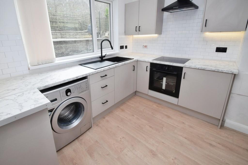 Dece0054-Kitchen