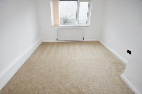 55 West Royd Drive, Shipley, BD18 1HN