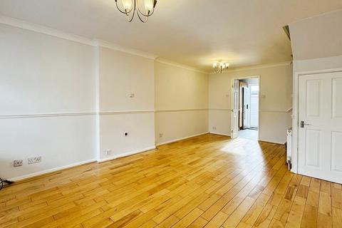 2 bedroom semi-detached house to rent, Abbeydale Mount, Leeds LS5