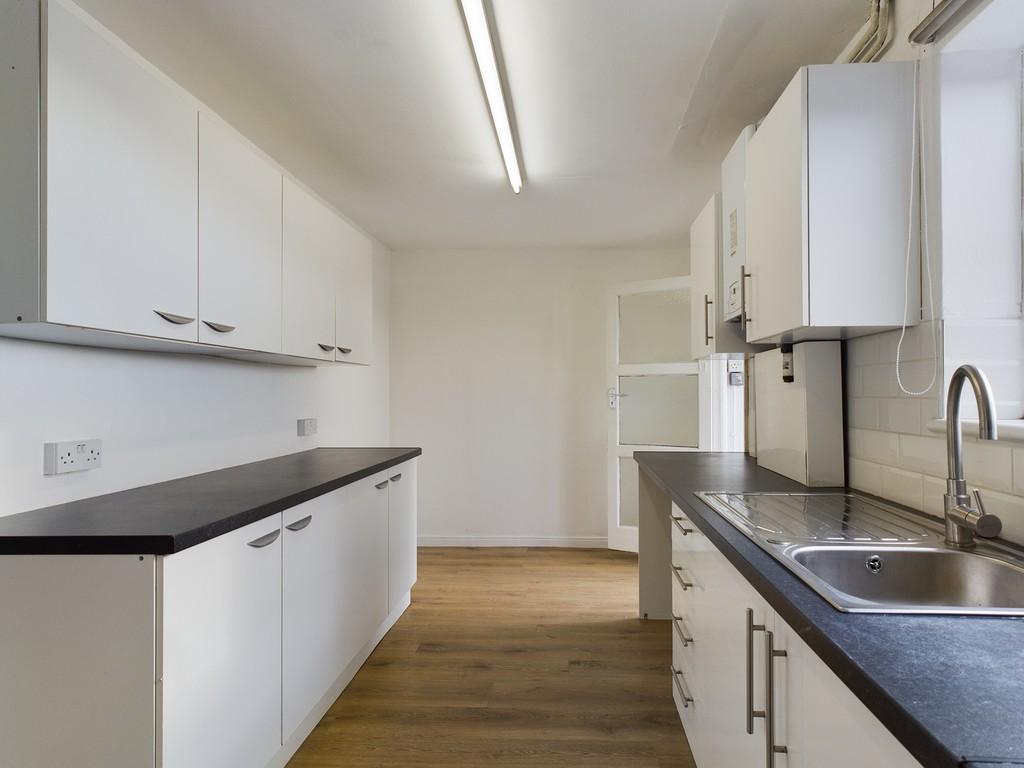 Kitchen pic 2