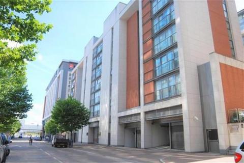 1 bedroom apartment to rent, Baltic Apartments, E16