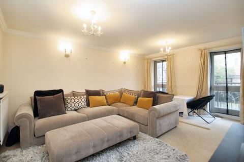 2 bedroom flat for sale, Elrington Road, The Watergardens Elrington Road, IG8