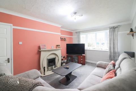 2 bedroom semi-detached bungalow for sale, Odiham Close, Tamworth
