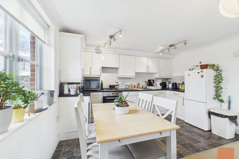 2 bedroom apartment for sale, Brunel Court Truro