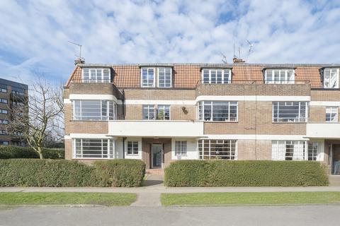 3 bedroom apartment for sale, Greenway Close, London