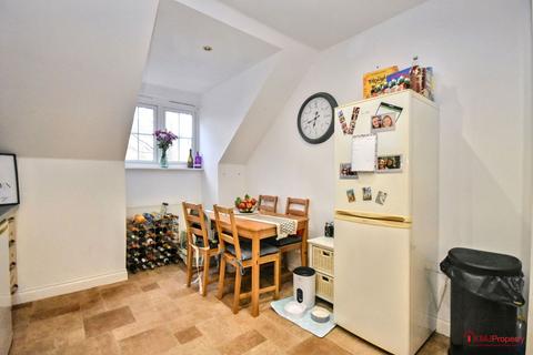 9 Dougall Close, Tunbridge Wells, TN2 3GN