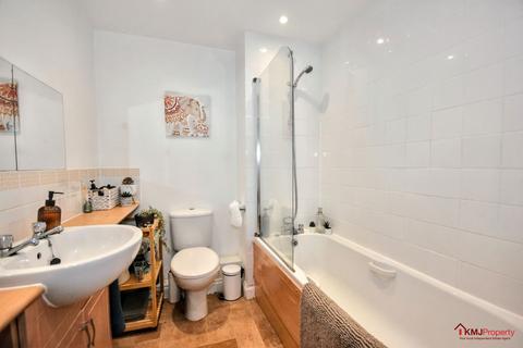 9 Dougall Close, Tunbridge Wells, TN2 3GN