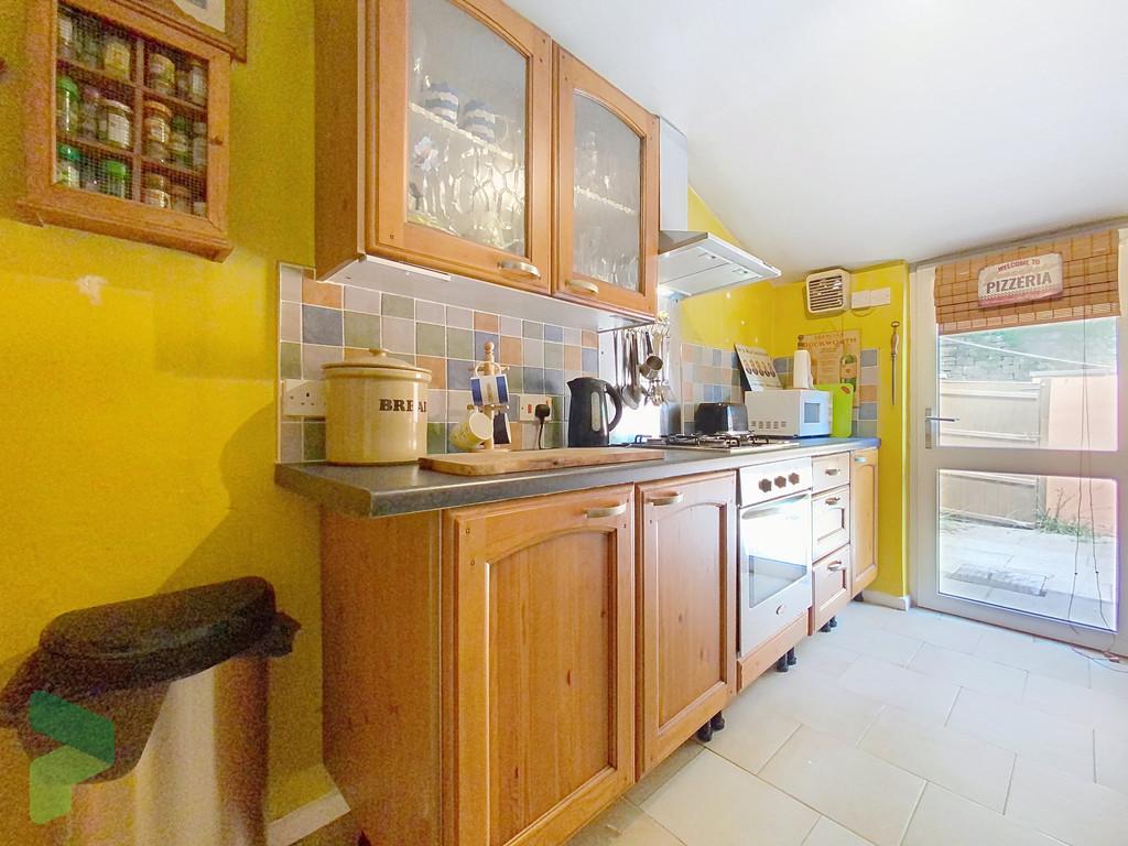 Seperate Fitted Kitchen