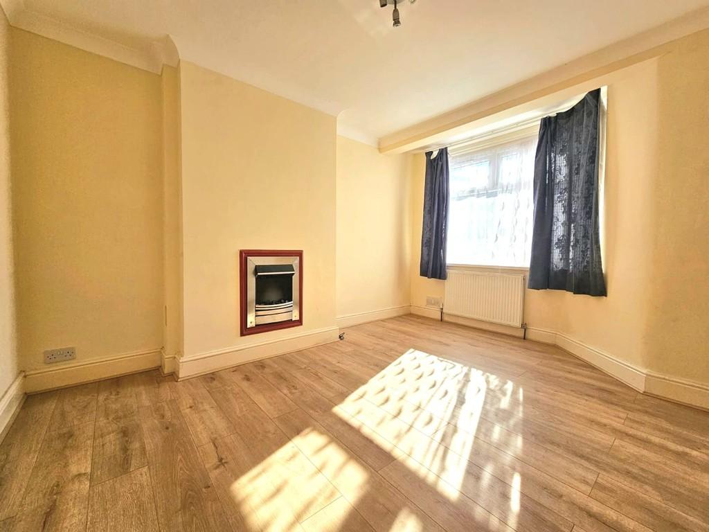 0f681233-39b5-4dac-b37b-076d7f322e26