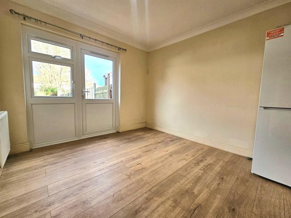 Aab648d6-3e9b-49fa-9f23-42acb5e149c0