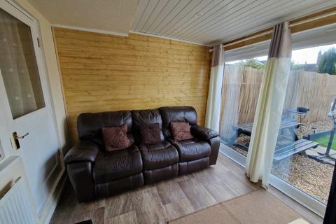 55 Borras Road, Wrexham, LL12 7EN