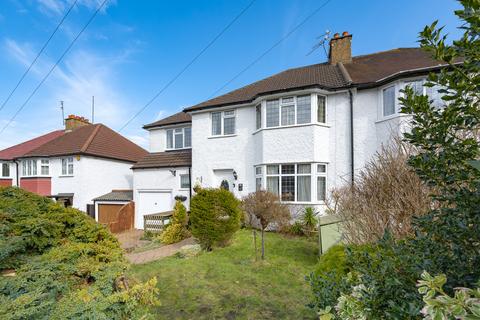 25 Vincent Road, Coulsdon, CR5 3DH