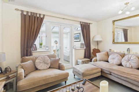 2 bedroom end of terrace house for sale, Grazier Avenue, Tamworth B77