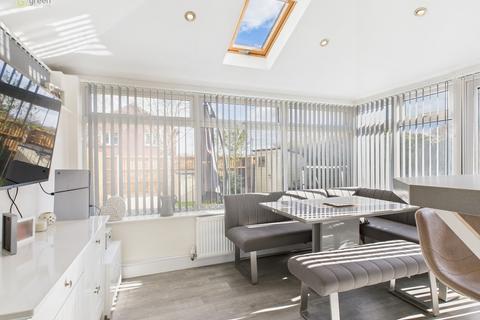 1 Cutworth Close, Sutton Coldfield, B76 2TA