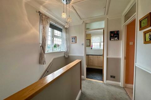 16 Rochford Avenue, Waltham Abbey, EN9 1SD