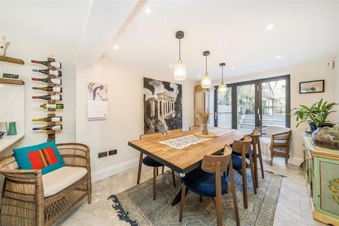 undefined, Sharsted Street, London SE17