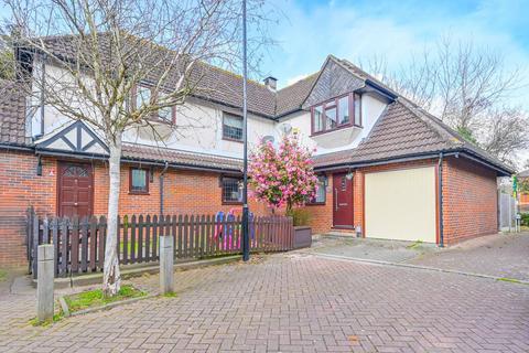 undefined, Beacons Close, Beckton, London, E6