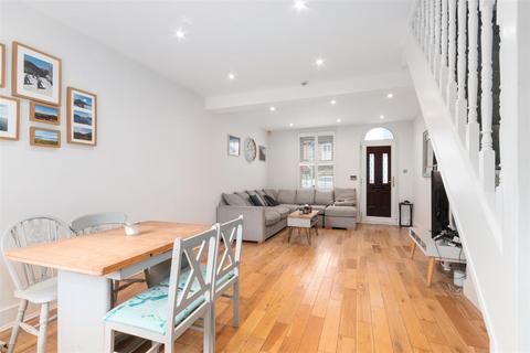 5 Crown Lane, Morden, SM4 5BY