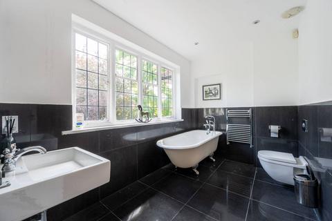3 bedroom flat for sale, Aylestone Avenue, Queen's Park, London, NW6