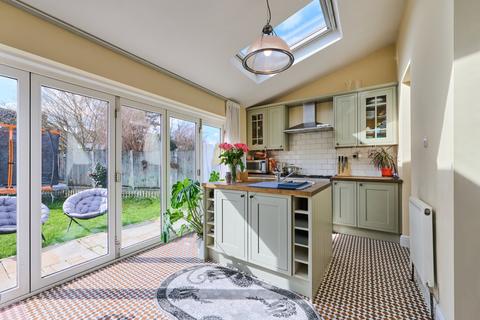 3 bedroom end of terrace house for sale, Manchester Grove, London