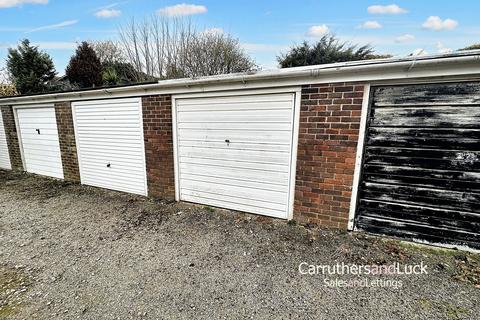 2 bedroom flat to rent, Bannings Vale, Saltdean, BN2 8RL