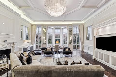 2 bedroom flat for sale, Cadogan Square, Knightsbridge