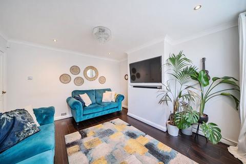 7 Famet Close, Purley, CR8 2DX