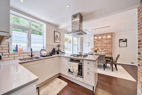 7 Famet Close, Purley, CR8 2DX