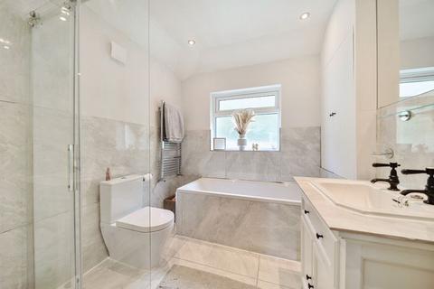 7 Famet Close, Purley, CR8 2DX