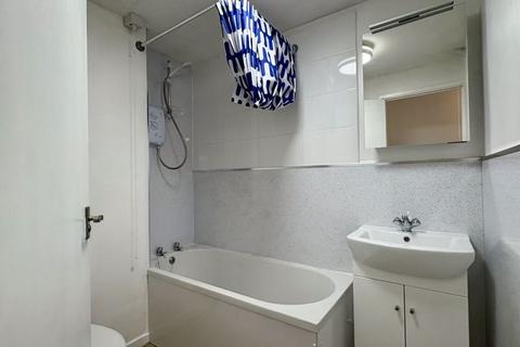 1 bedroom flat to rent, Ryecroft, Haywards Heath