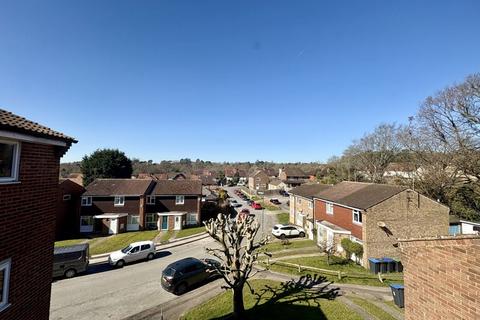 1 bedroom flat to rent, Ryecroft, Haywards Heath