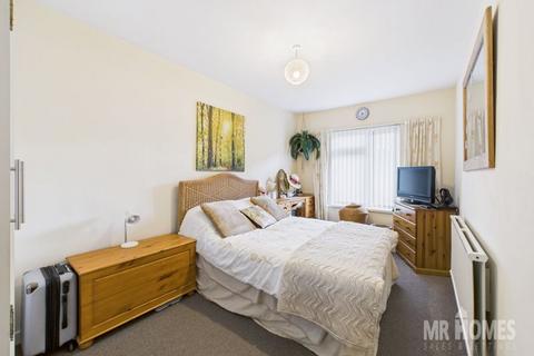 1 bedroom ground floor flat for sale, Hewell Court, Sevenoaks Street, Grangetown, Cardiff CF11 7HD