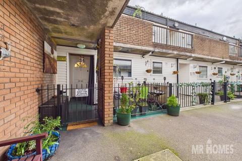 1 bedroom ground floor flat for sale, Hewell Court, Sevenoaks Street, Grangetown, Cardiff CF11 7HD