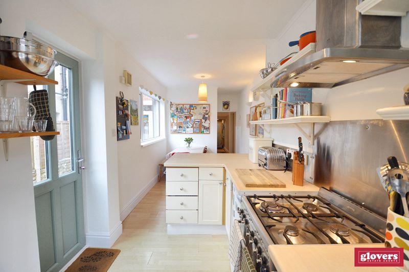 Dining kitchen