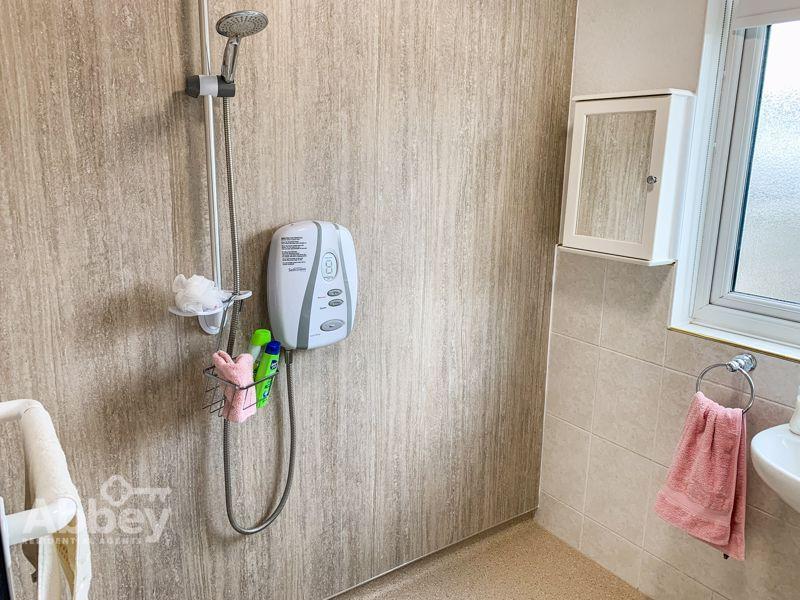 Wet Room - 2
