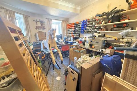 2 bedroom retirement property for sale, Eleanors Court, Dunstable