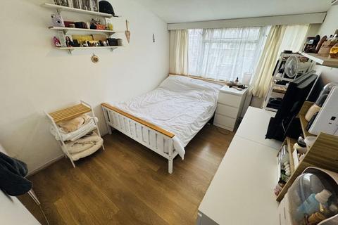 11 Hermes Walk, Northolt, UB5 6TG