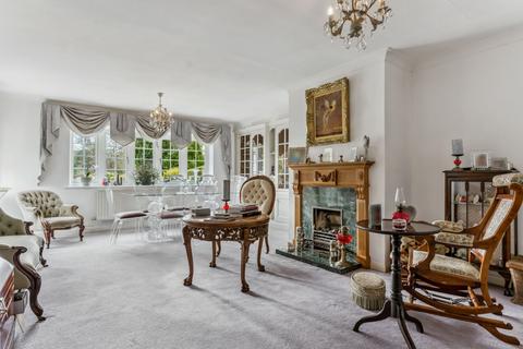 2 bedroom bungalow for sale, Loudwater Drive, Rickmansworth WD3