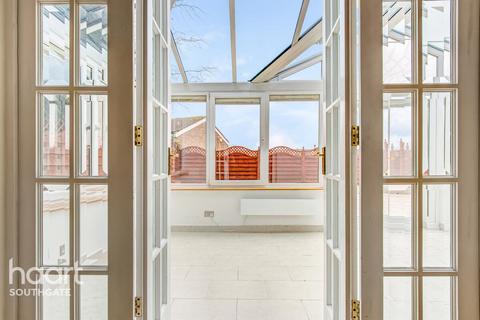 4 bedroom detached house for sale, Chasewood Avenue, London