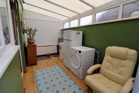 2 bedroom semi-detached bungalow for sale, Milton Grove, Bletchley, Milton Keynes
