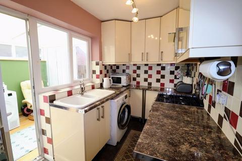 2 bedroom semi-detached bungalow for sale, Milton Grove, Bletchley, Milton Keynes