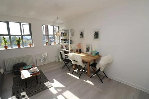 1 bedroom apartment to rent, Somerford Grove | N16