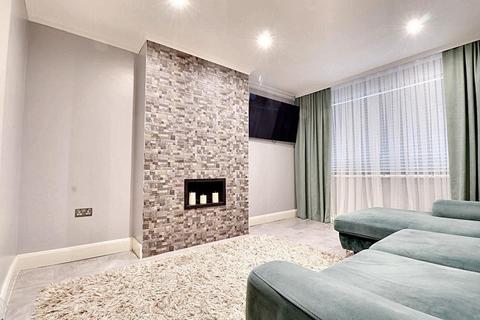 6 Alfred Road, Aveley, South Ockendon, RM15 4SU